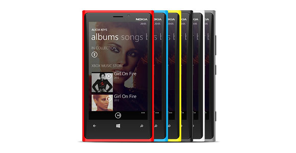 無料の Lumia 920 PSD モックアップ
